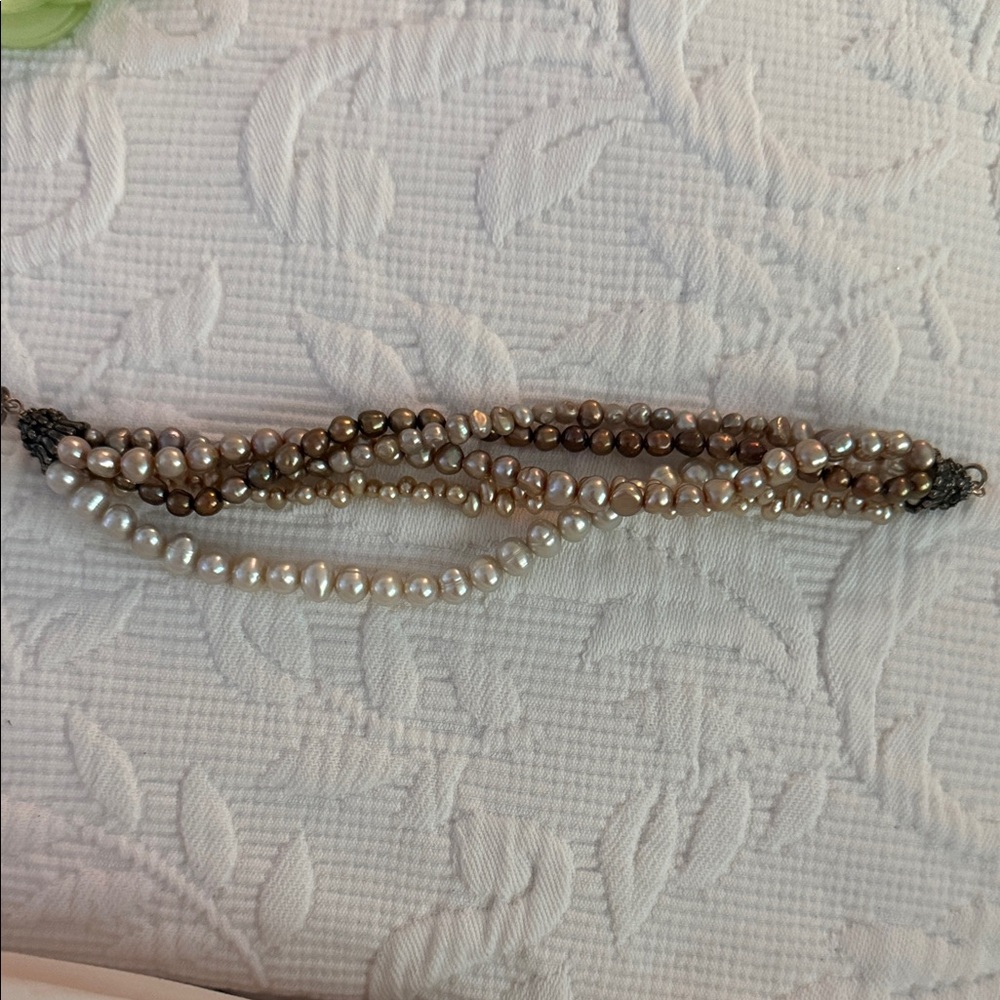 Elegant Pearl Necklace